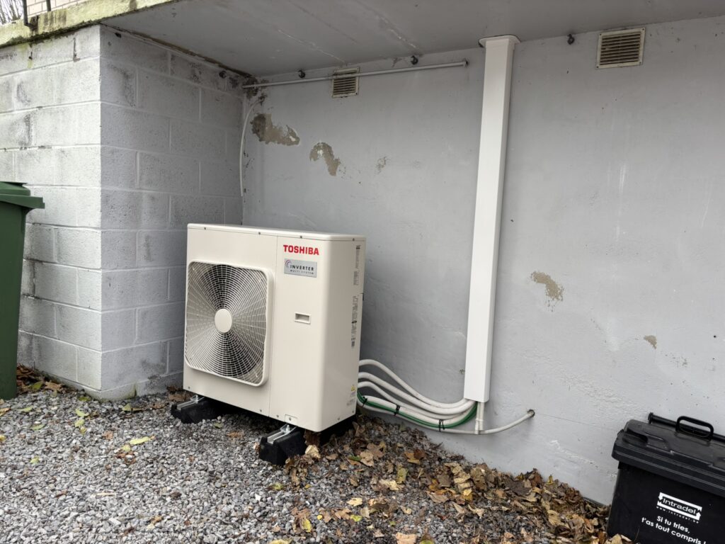 Entretien & dépannage climatisation à Liège | DemirTechnics, pompe à chaleur Toshiba